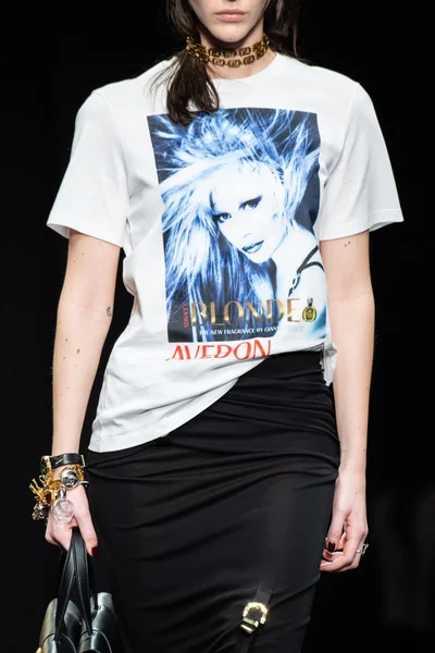 Look 39